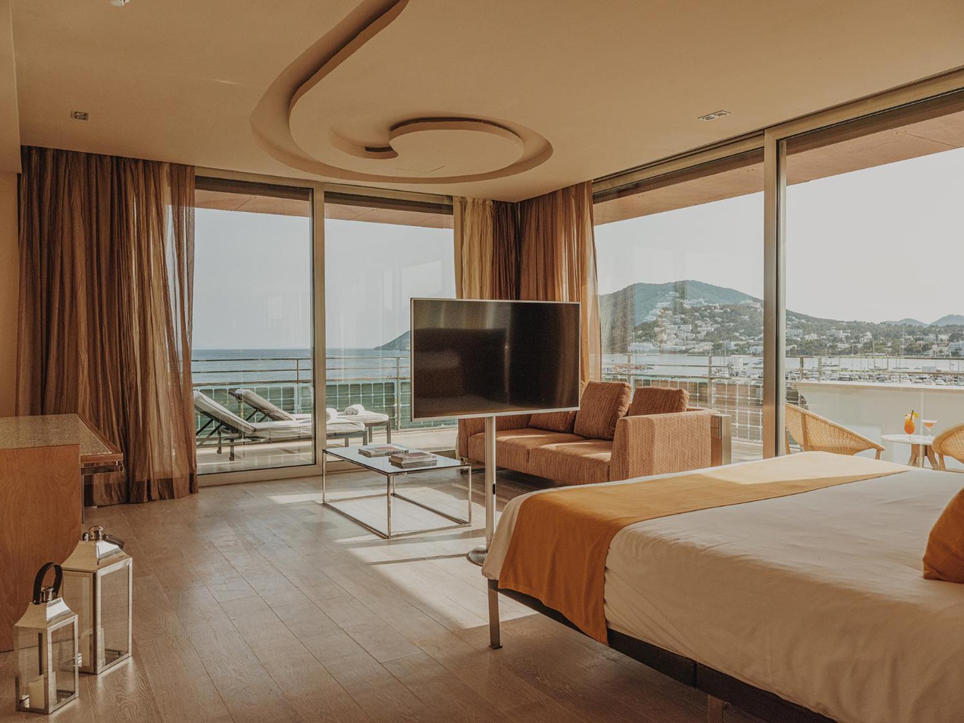 Aguas De Ibiza Grand Luxe Santa Eulalia del Río酒店