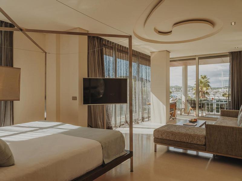 Aguas De Ibiza Grand Luxe Santa Eulalia del Río酒店