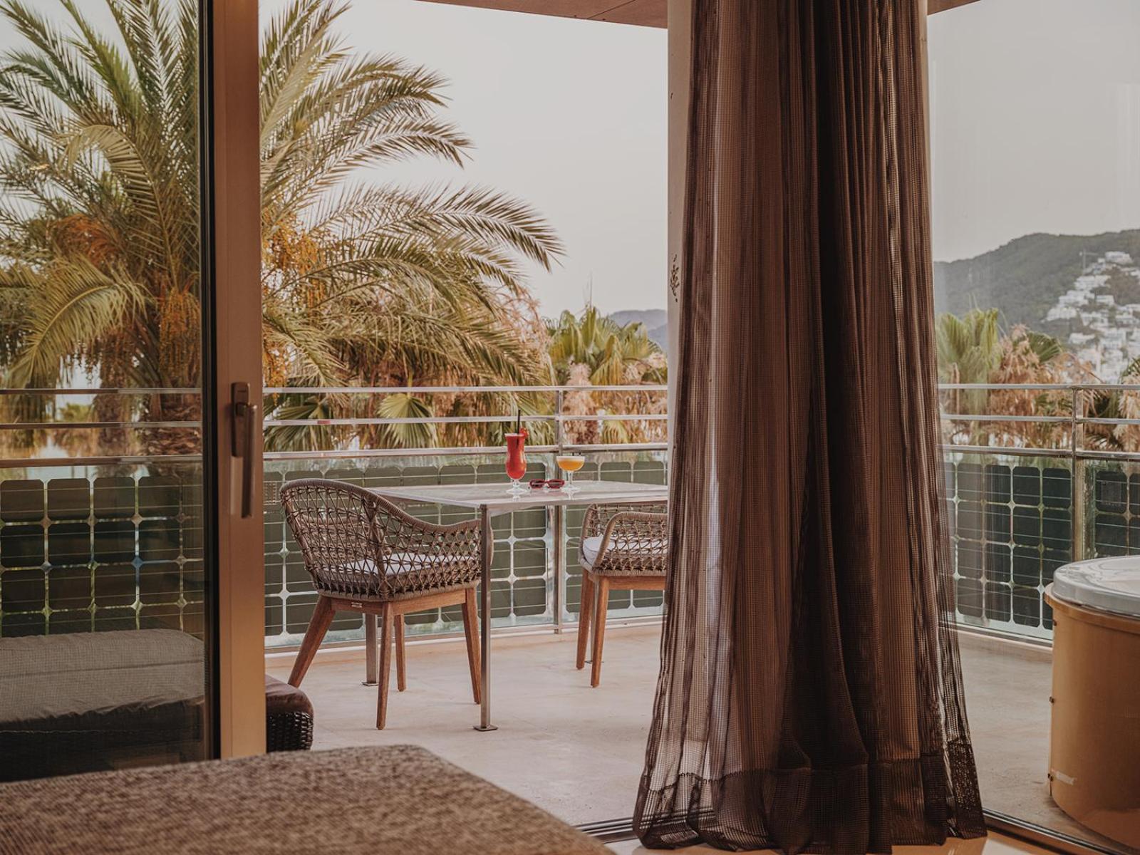 Aguas De Ibiza Grand Luxe Hotel Santa Eulalia del Río酒店