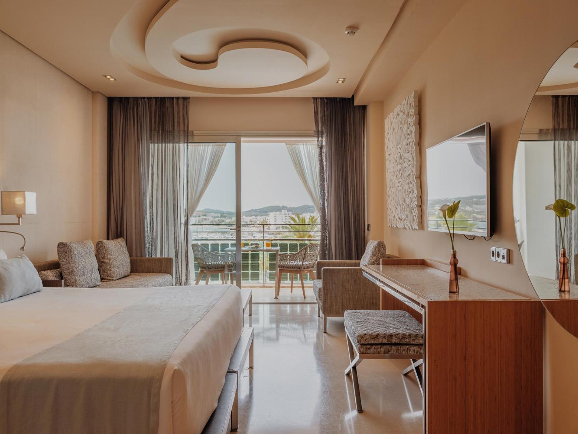 Aguas De Ibiza Grand Luxe Hotel Santa Eulalia del Río酒店