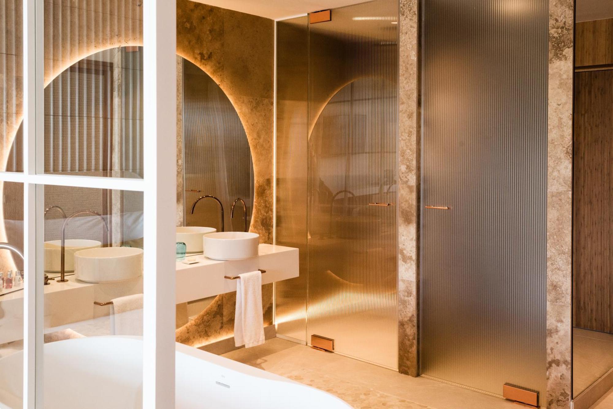 Aguas De Ibiza Grand Luxe 5*圣尤拉利亚·德尔·里奥