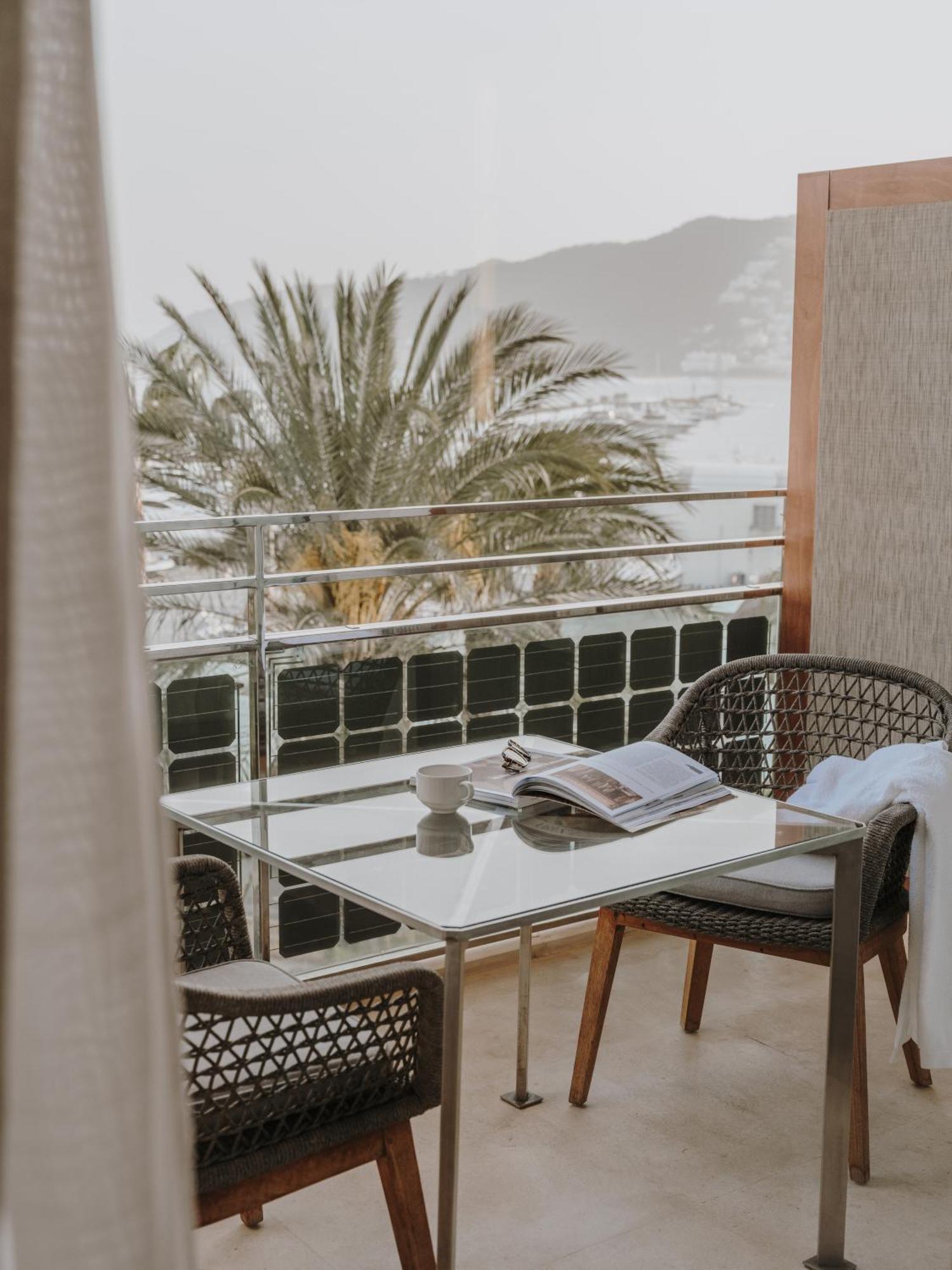 Aguas De Ibiza Grand Luxe 5*圣尤拉利亚·德尔·里奥