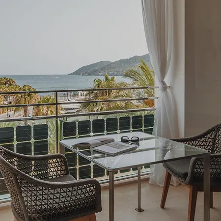 Aguas de Ibiza Grand Luxe Hotel Santa Eulalia del Río Exterior foto